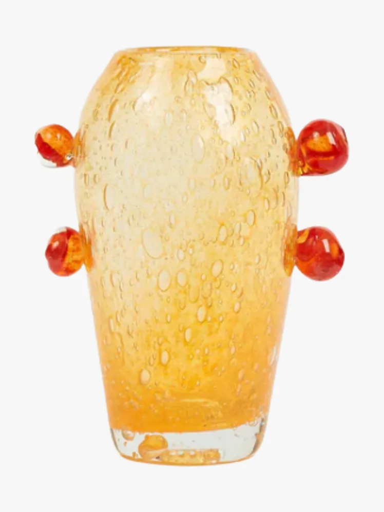 Gilded Legacies: An Editor's Curated Assemblage of Elite Furnishings 26