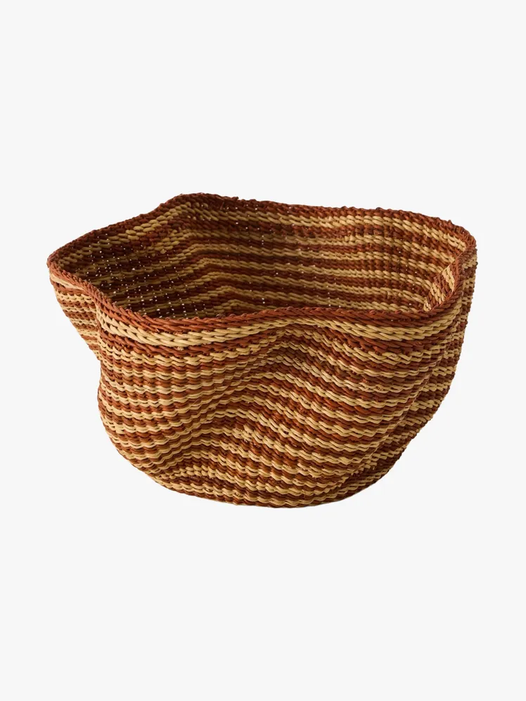Artisan Heirlooms: A Woven Legacy for the Discerning Dwelling 41