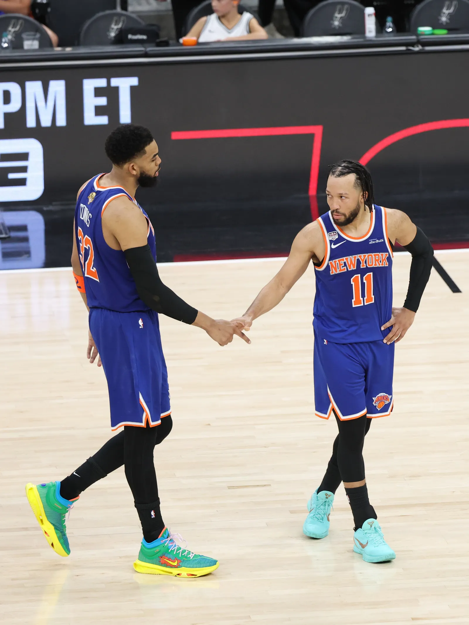 Game 5's Court: The Teal Takeover Explained 7