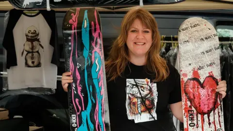 Skate Art's Embodied Identity: A Hambling-Facilitated Unveiling in Suffolk 7