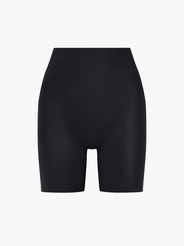 Elevated Athleisure: Vogue's Guide to Chic Activewear Styling 62