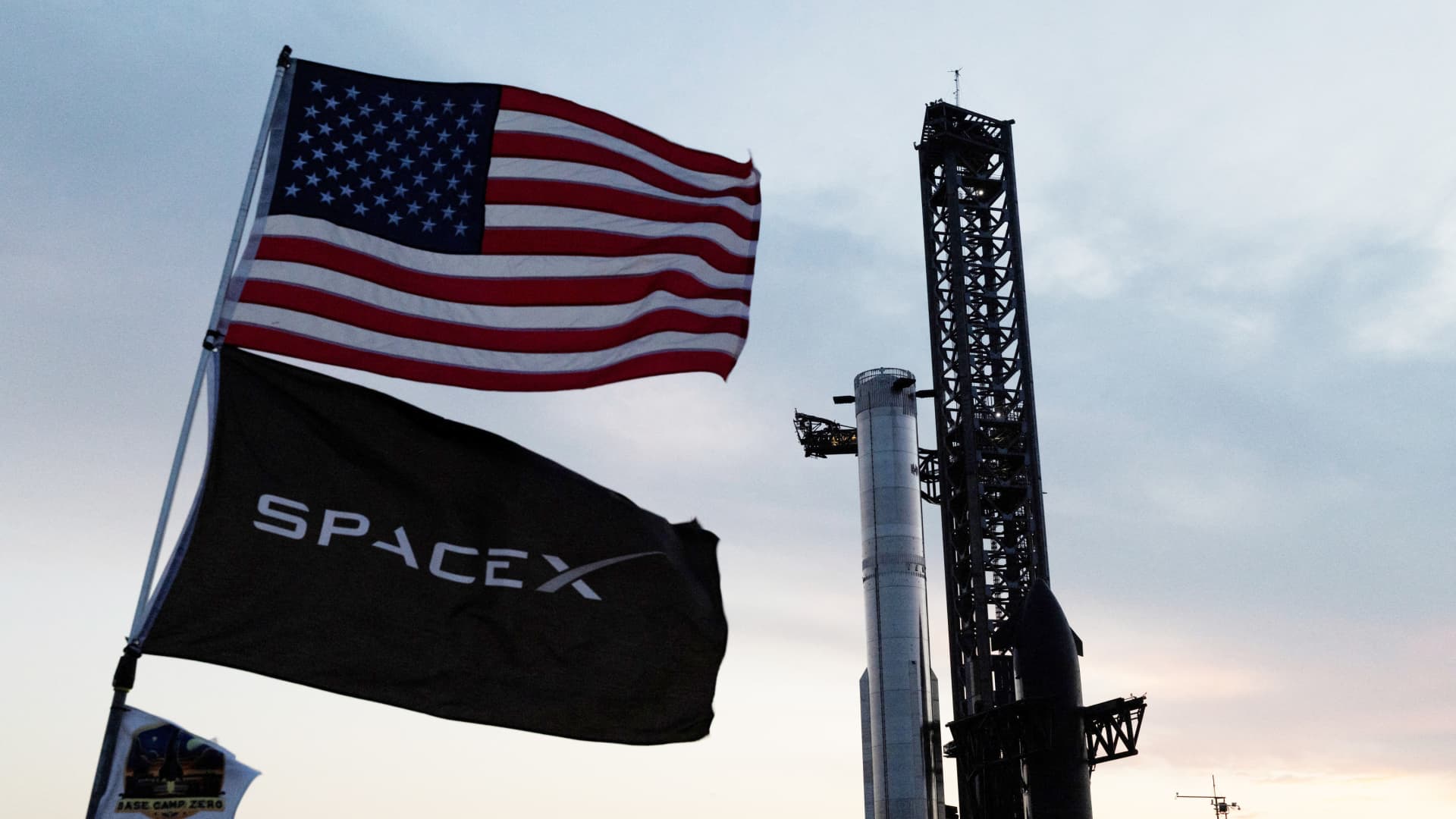 SpaceX Early Backers Poised for Significant Financial Windfall 3