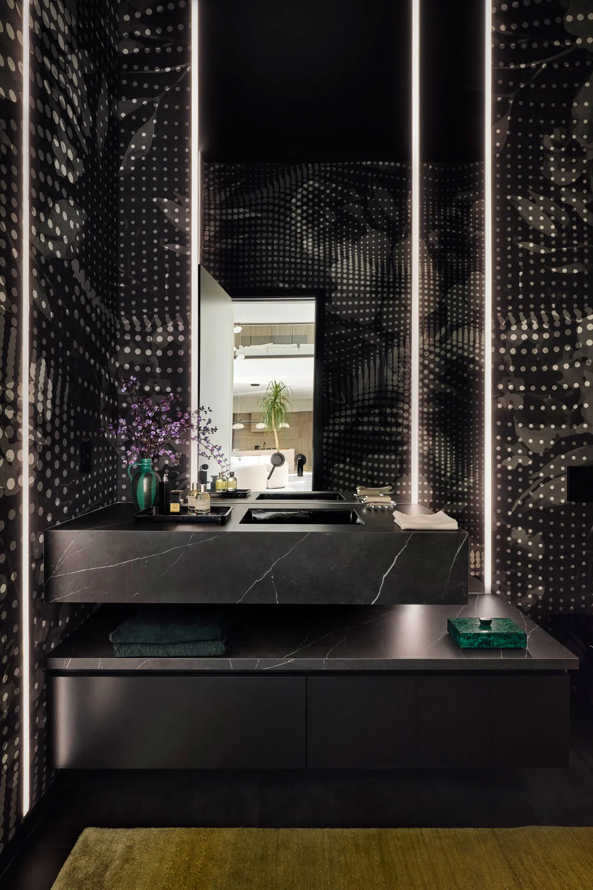 Kristy Sarah: Where Houston's Elite Lifestyle Meets Architectural Sanctuary 40