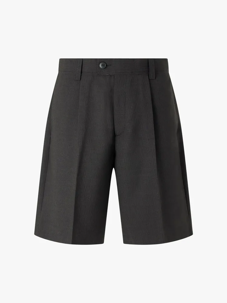 Summer's Sharpest Statements: Elite Shorts for the Modern Man 25