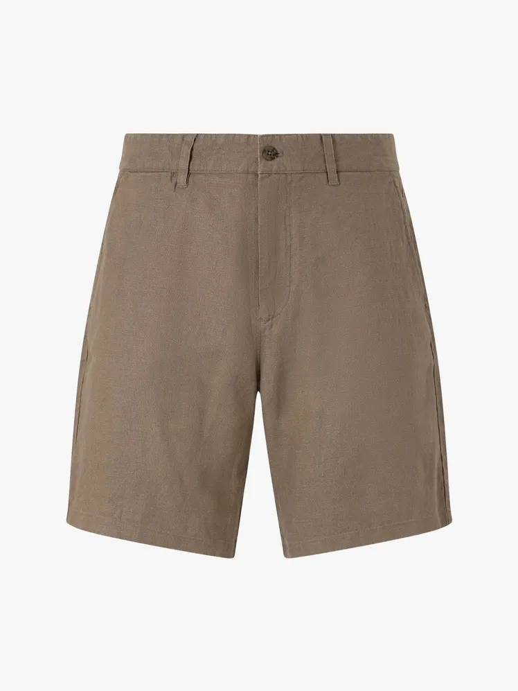 Summer's Sharpest Statements: Elite Shorts for the Modern Man 34