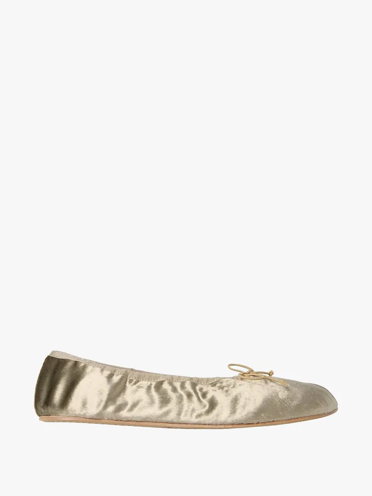 Step into Summer 2026: The Footwear Edit 139 Step into Summer 2026: The Footwear Edit 139