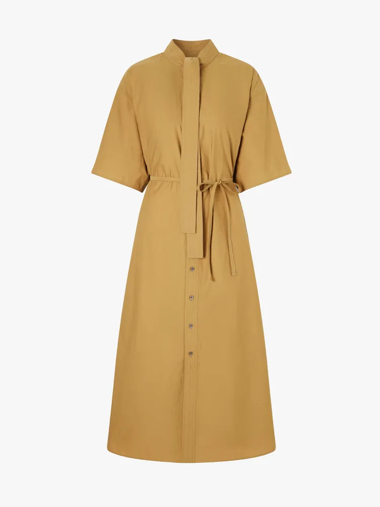 Effortless Chic: Your Go-To Summer Workwear Capsule 47