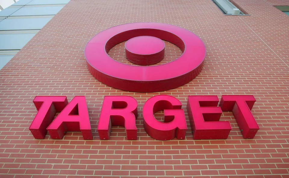 Retail Titans Forge Alliance to Conquer Back-to-School Spending 3