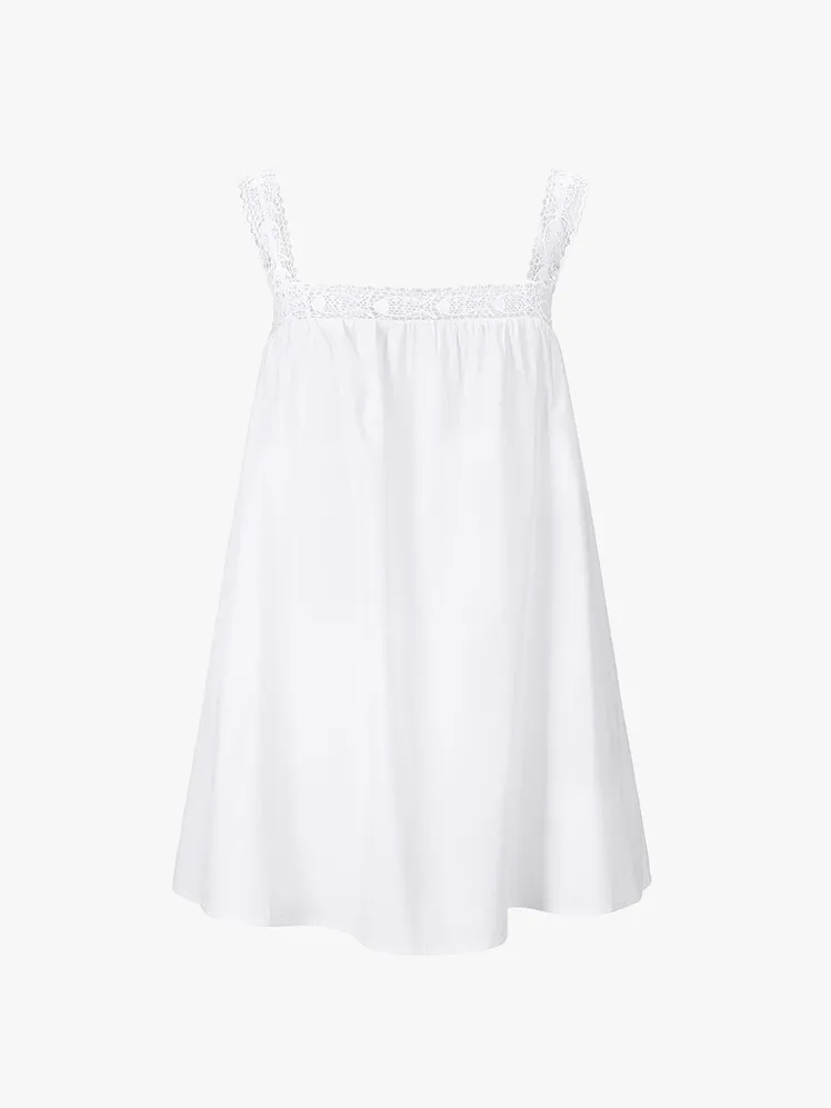 Elevate Your Ensemble: The Ultimate Guide to Pairing Dresses with Designer Sneakers 17
