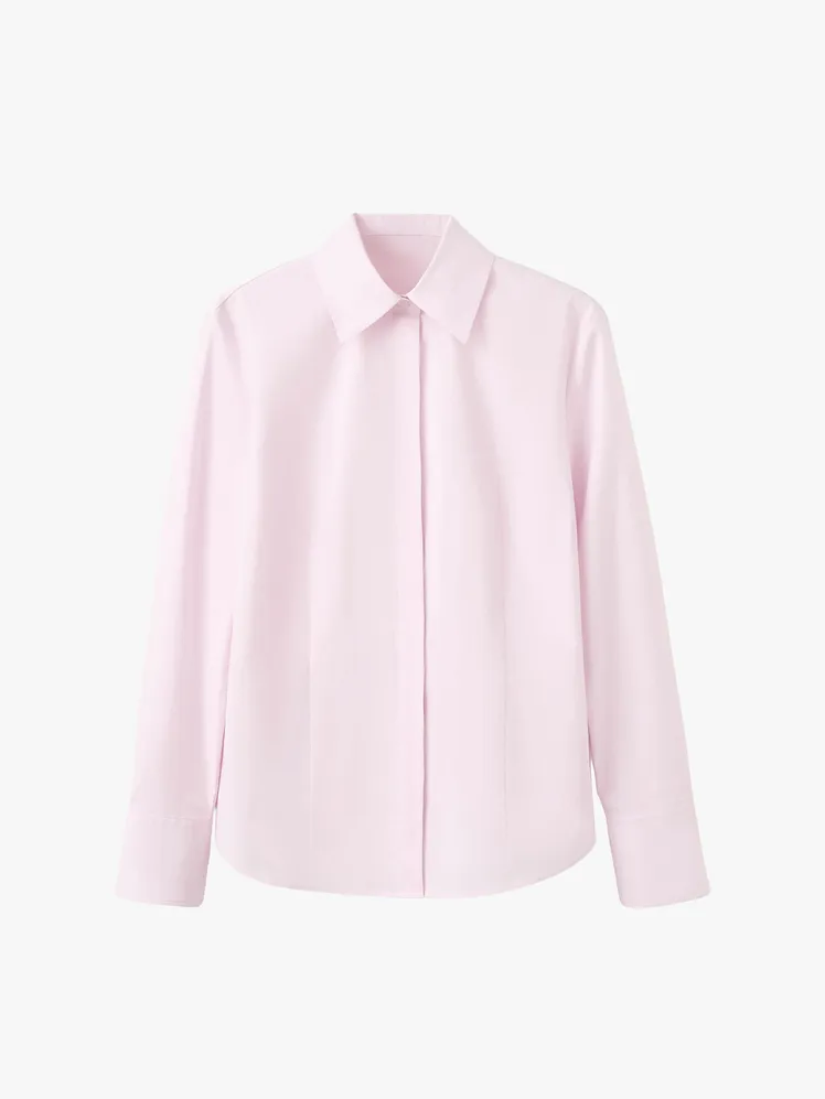 Effortless Summer Chic: Seven Ways to Master the Button-Up 109