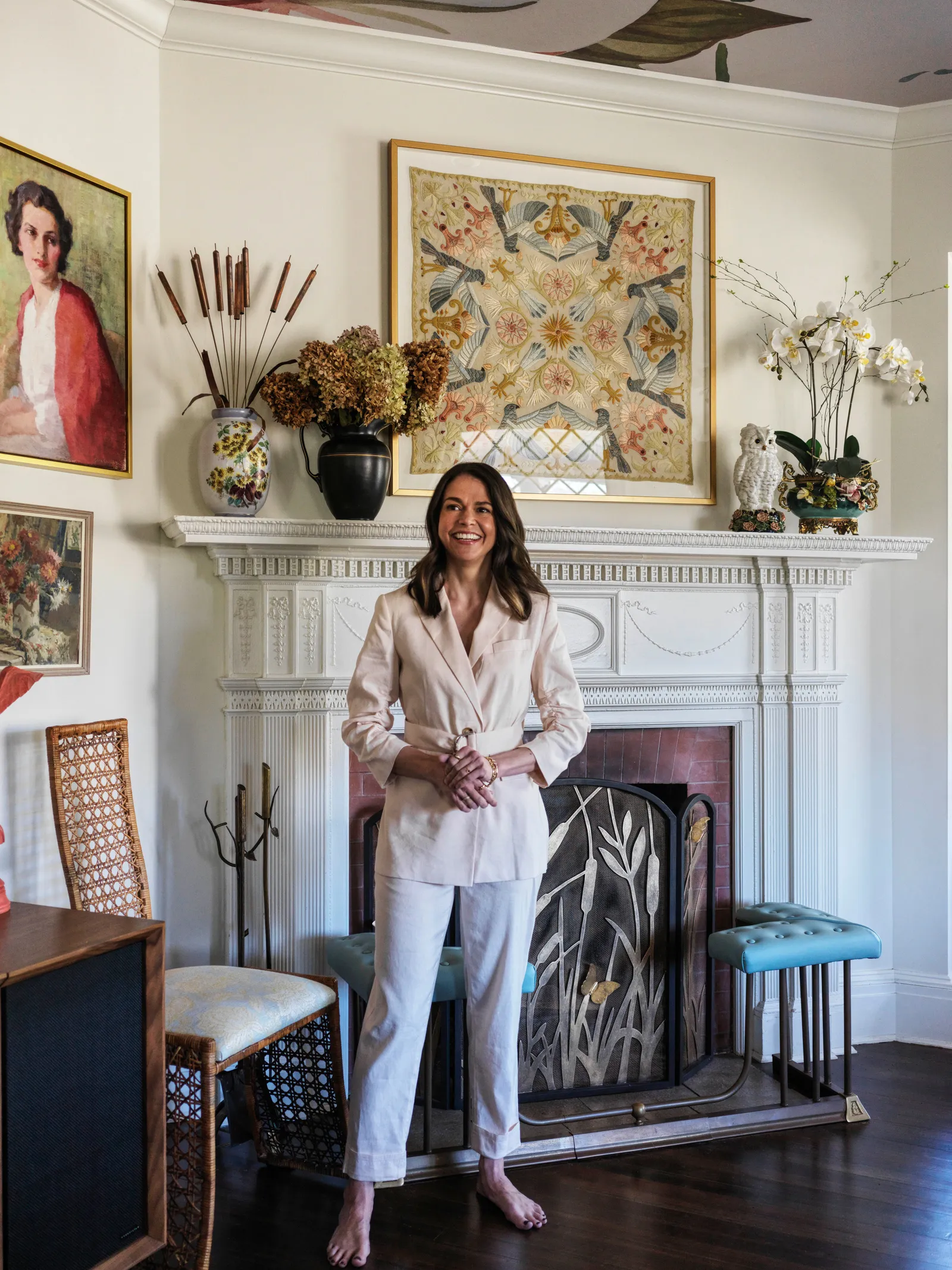 Broadway's Elite: A Glimpse Inside Their Coveted Abodes 7 Broadway's Elite: A Glimpse Inside Their Coveted Abodes 7