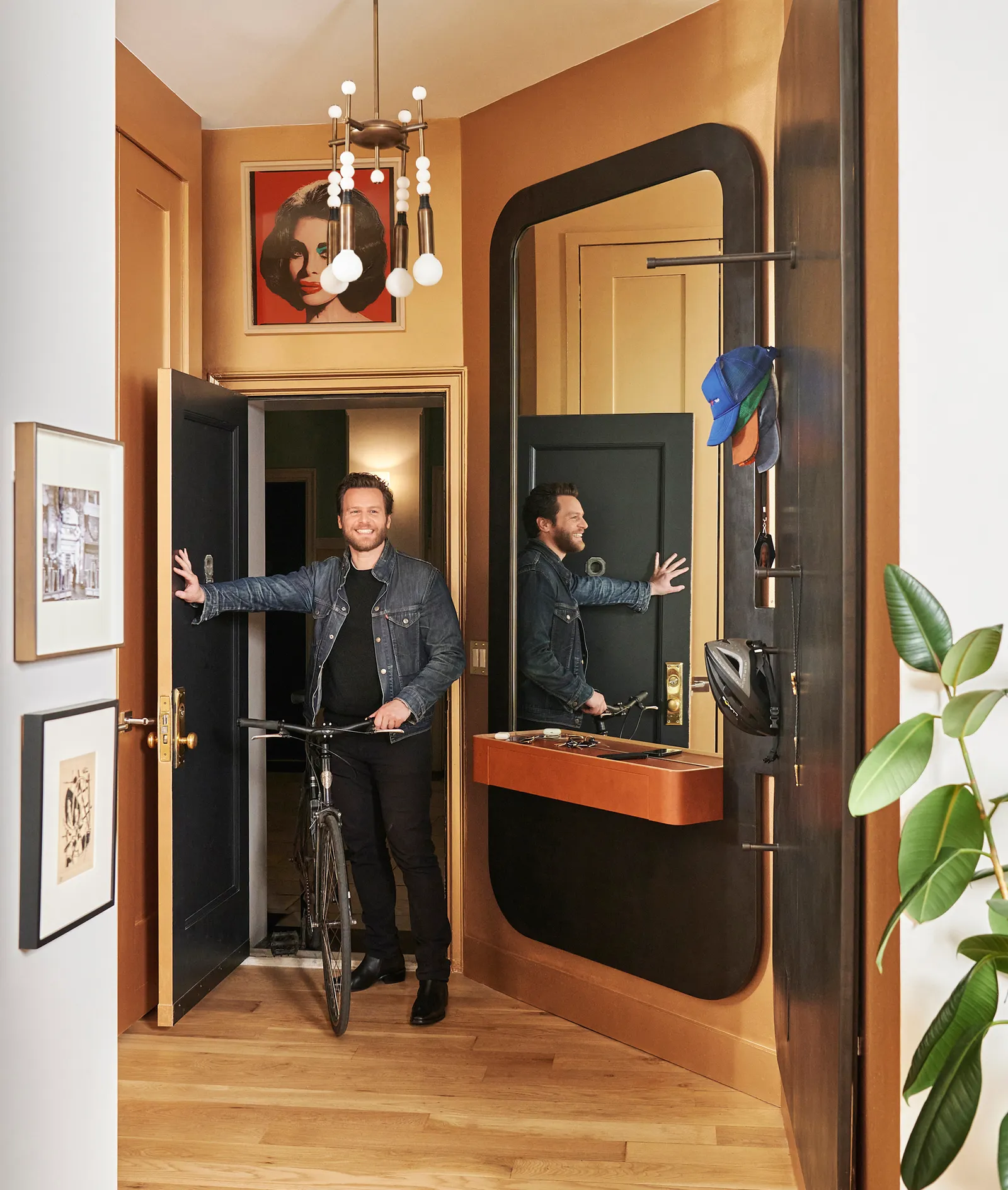 A Gentleman's Retreat: Where Heritage Meets High Society Comfort 20