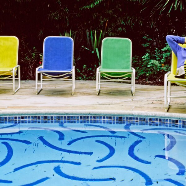 Hockney’s Iconic Pool: Where West Coast Light Meets Artistic Legacy