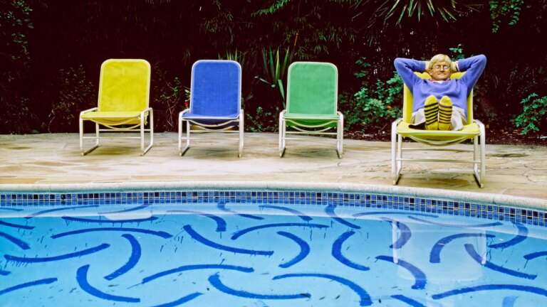 Hockney's Iconic Pool: Where West Coast Light Meets Artistic Legacy 38