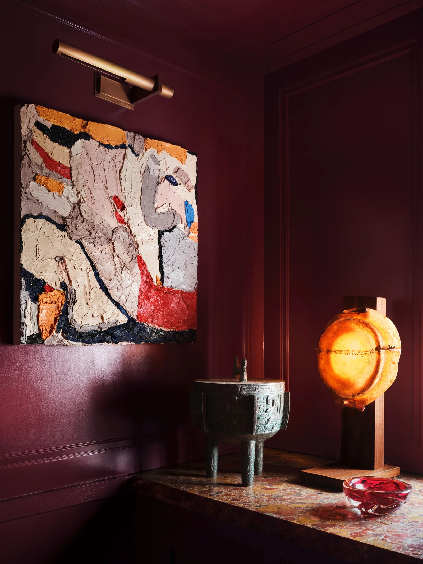 A Curator's Canvas: Douglas Friedman's Haven of Enduring Elegance 23