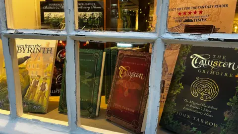Great Dunmow Unfolds as Literary Canvas: Essex Book Festival Transforms Town into Living Archive 4