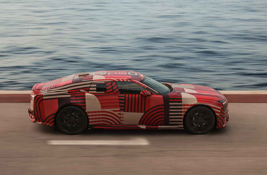 Jaguar’s Legendary Type 01: A Fall Unveiling of Engineering Prowess