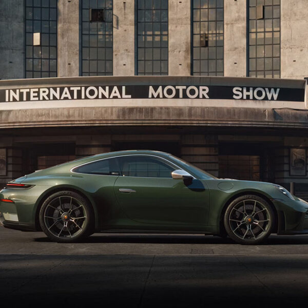 Porsche 911 GT3 Marks 75 Years of British Excellence