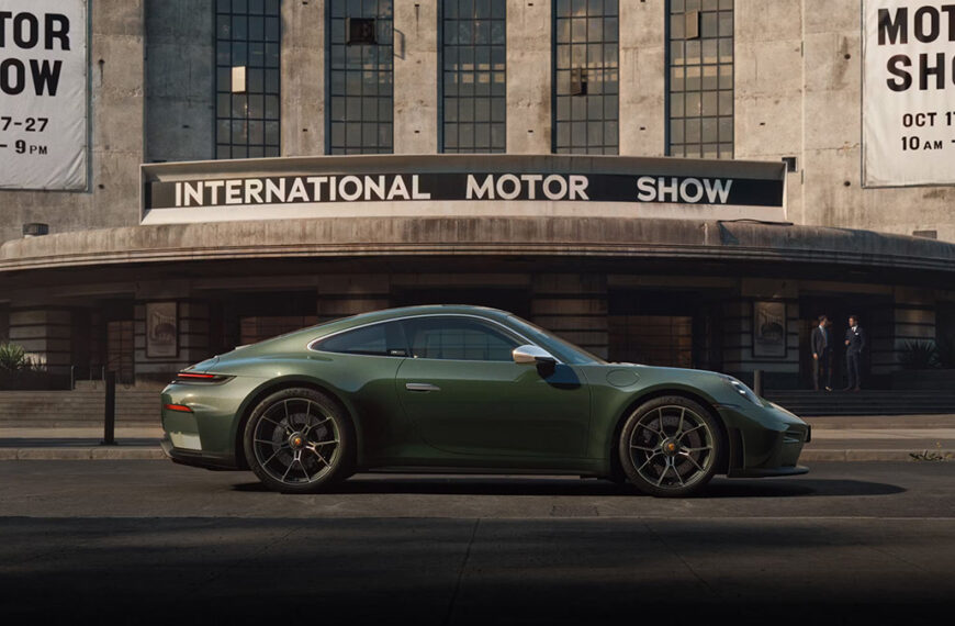 Porsche 911 GT3 Marks 75 Years of British Excellence