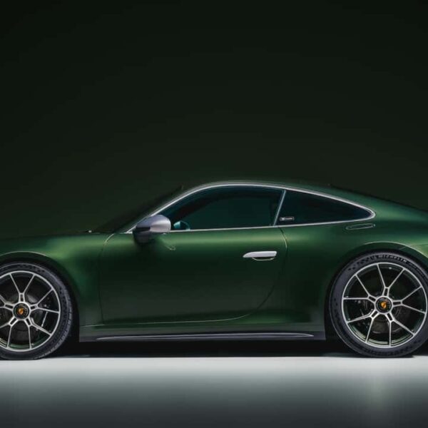 Unveiled: 911 GT3 Earls Court 51 Edition, A Vivid Masterpiece of British Automotive Chic