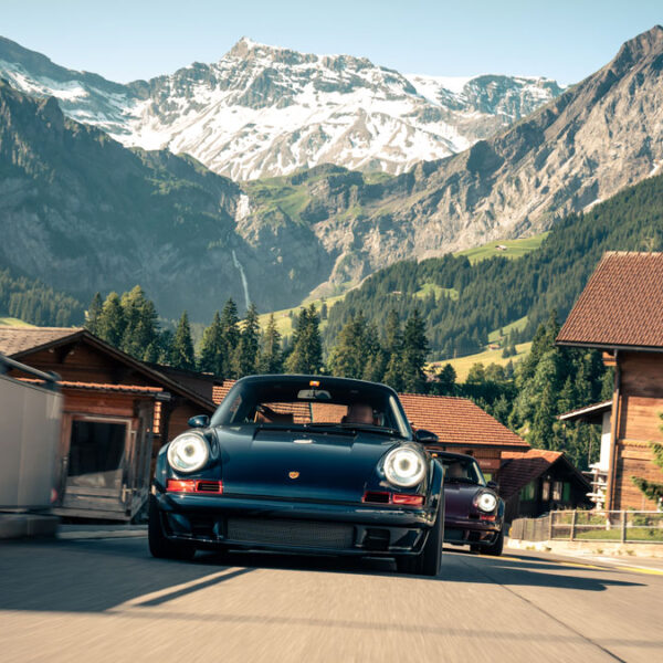 Singer’s Alpine Ascent: Bespoke Porsche Masterpieces Conquer the Peaks