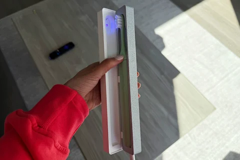 Unlock Peak Oral Health: Is the SURI Electric Toothbrush Your Dentist's New Favorite? 7